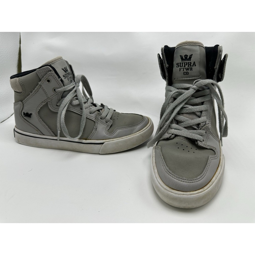 Supra Vaider‎ Skate Shoes Size 4 Kids Gray